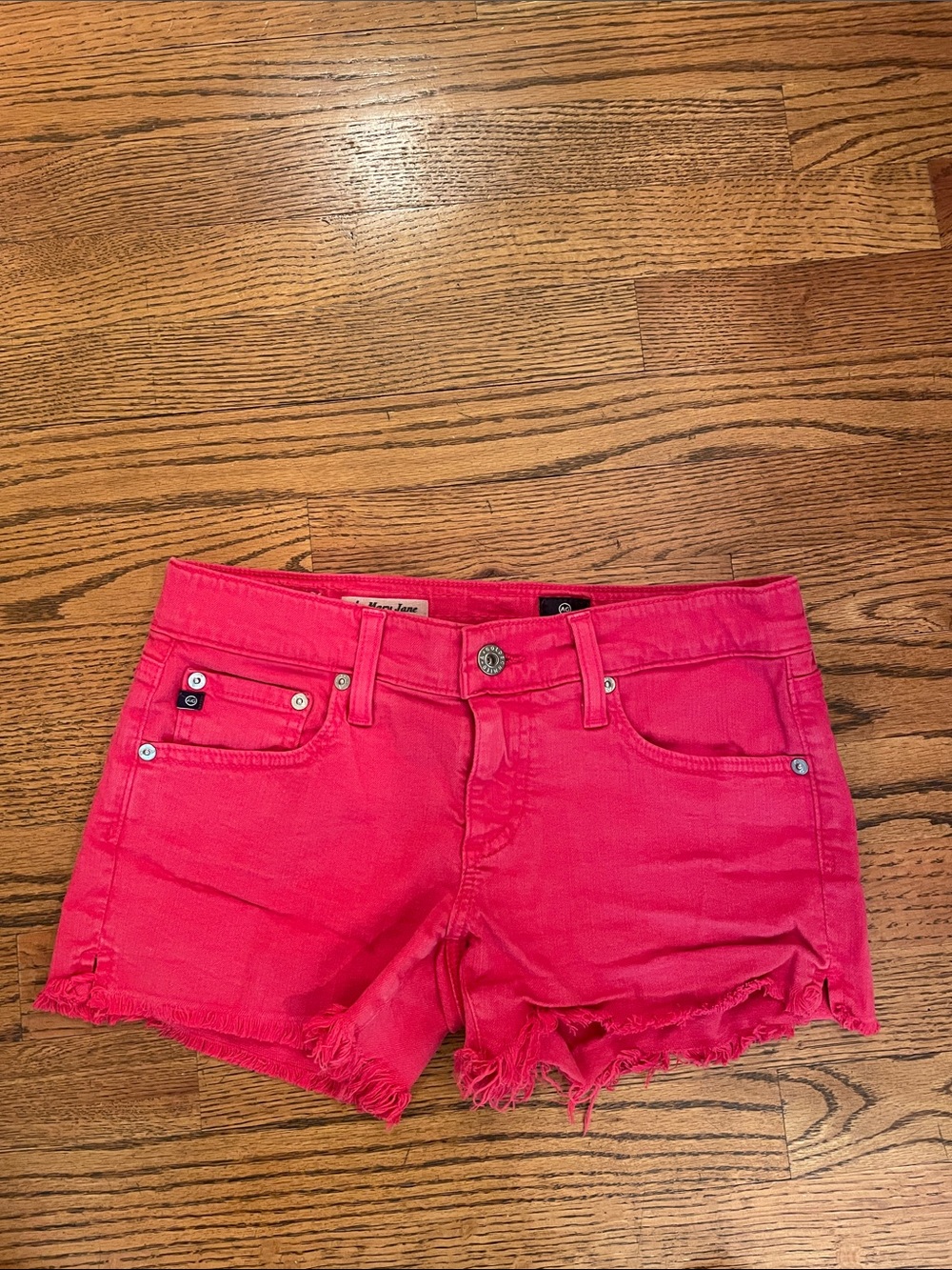 AG The Mary Jane red cut off short sz 26